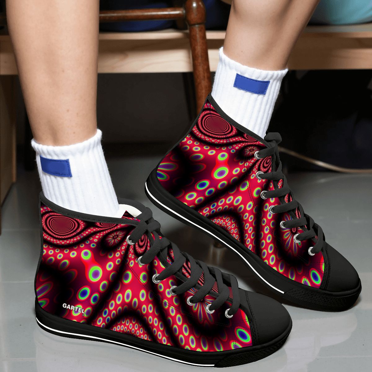 "Electric Octopus" Men's High Top Canvas Shoes